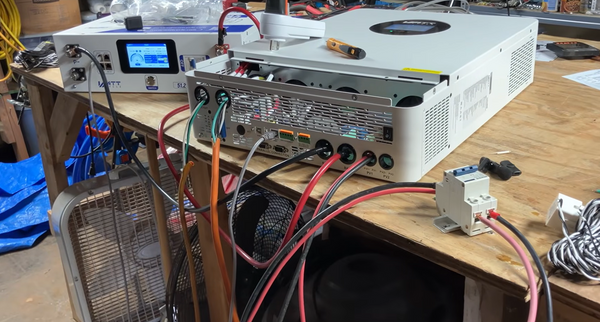 WattCycle's New 12kw 48v Hybrid AIO Inverter. Is it better than EG4 12000XP? Complete review!